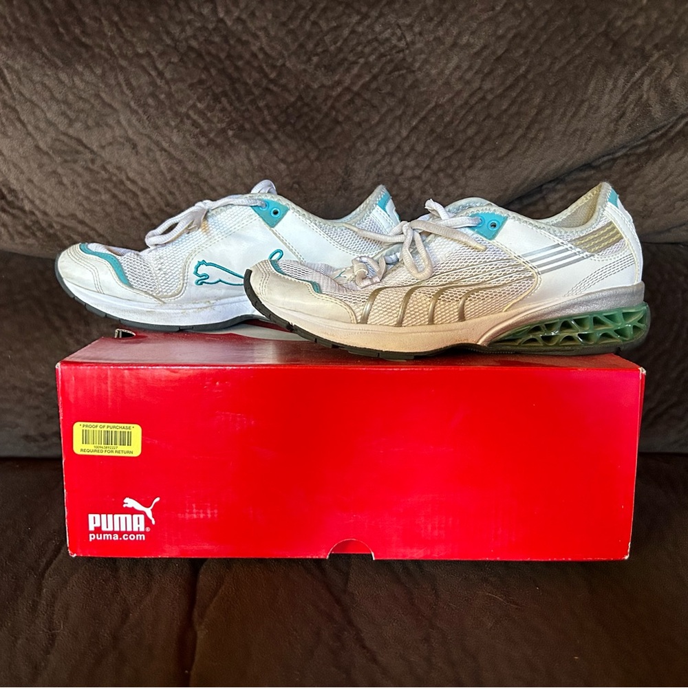 Puma Cell - White and Turquoise Sneakers, women’s size 7
